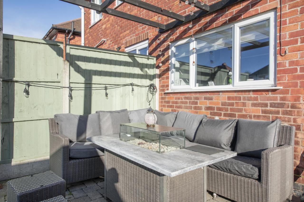 Holiday home Lovely 2 Bedroom House With Parking